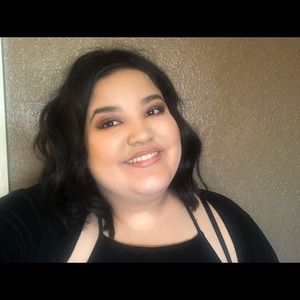 Meet your Posher, Alina